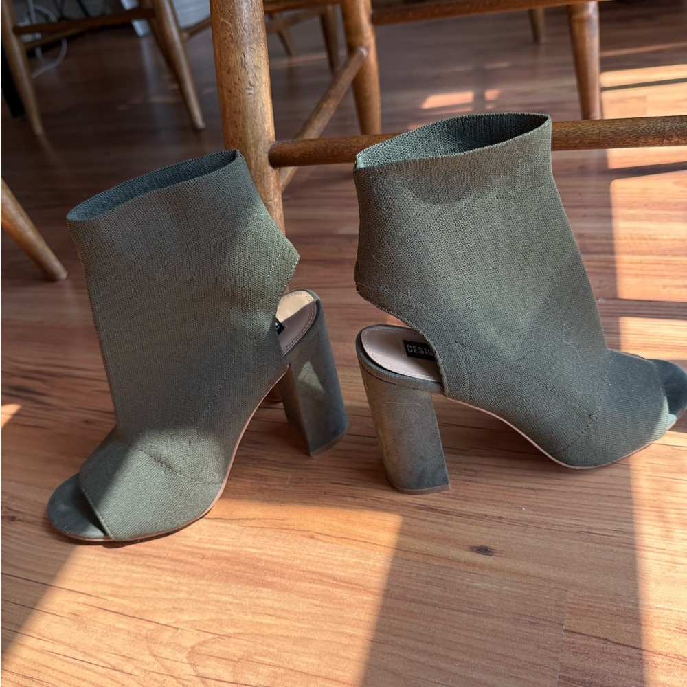 Design Lab Olive Green Heels Booties